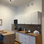 Mieszkanie W Sercu Lazarza Apartment